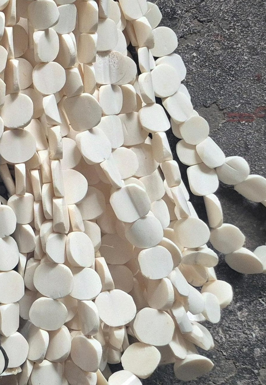 BONE BEAD (KENYA) 10CENT WHT