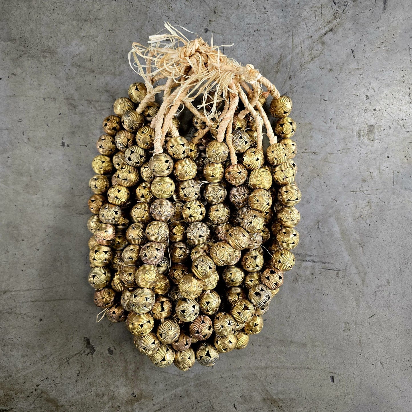 BAULE BRASS BEAD (IVORY COAST) MED