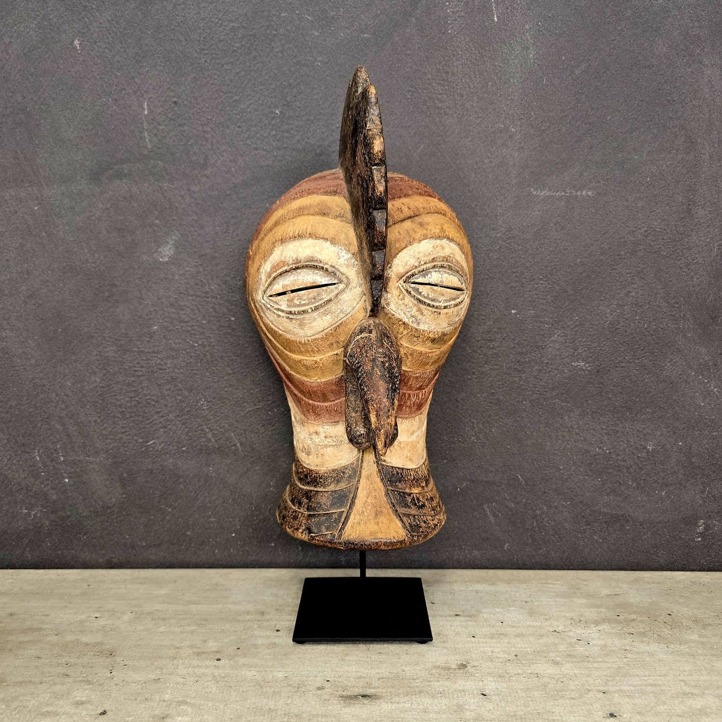 SONGYE MASK (REPUBLIC OF CONGO) HELMET 45H
