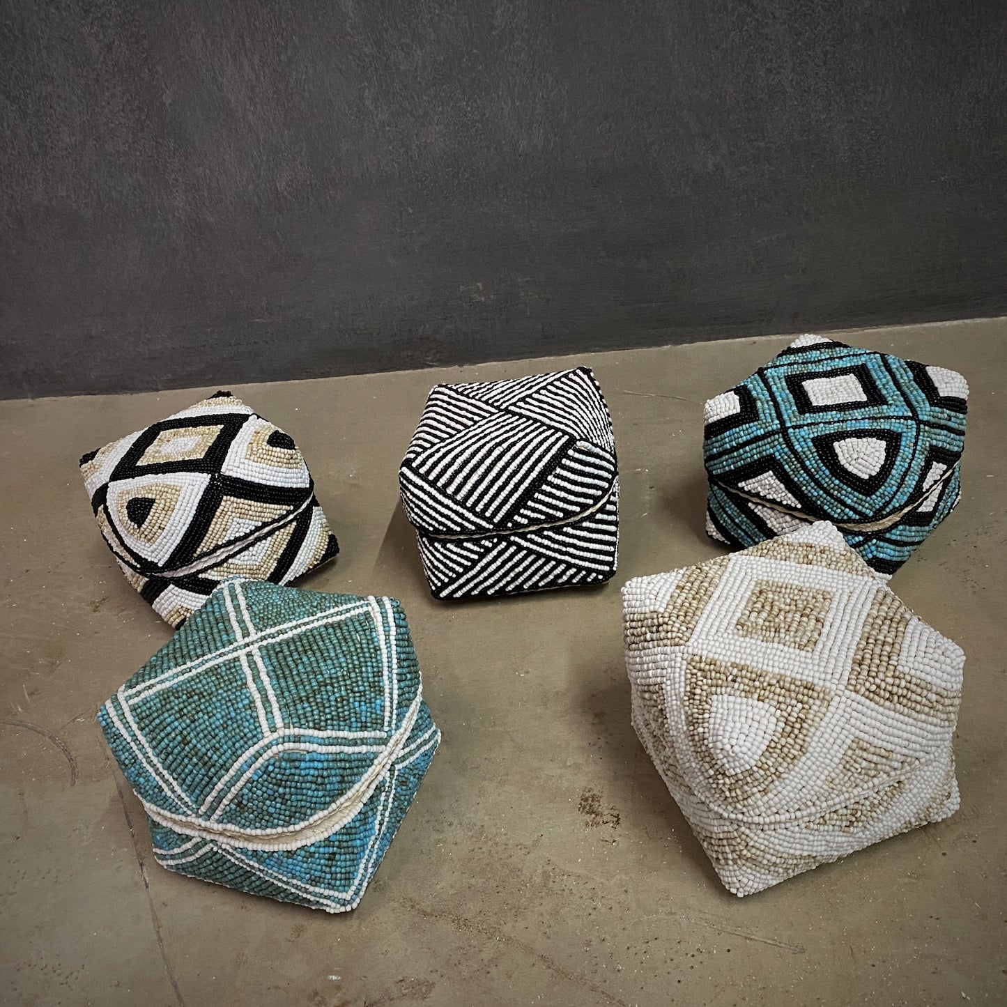 BEADED BOX (INDONESIA) SML 12L 12W 11H ASST