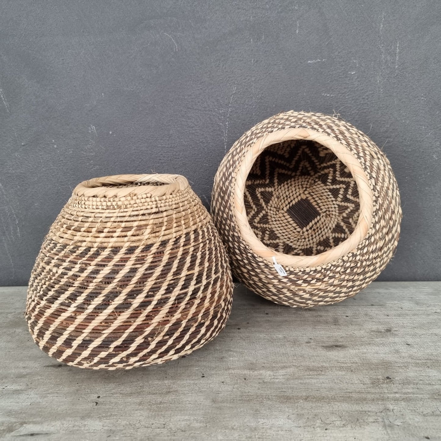 TONGA BASKET DBL WEAVE (ZAMBIA) CONTAINER 30/35D 25H