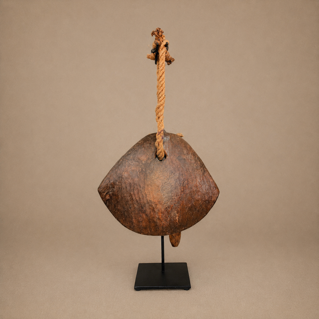 SOMALI CAMEL BELL (SOMALIA) 22W 20H