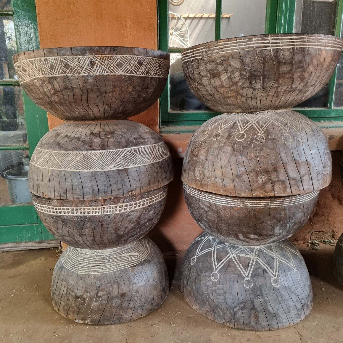 STOOL/SIDE-TABLE (CAMEROON) 53D 50H