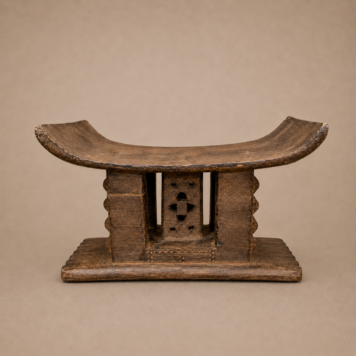 ASHANTI STOOL (GHANA) MED