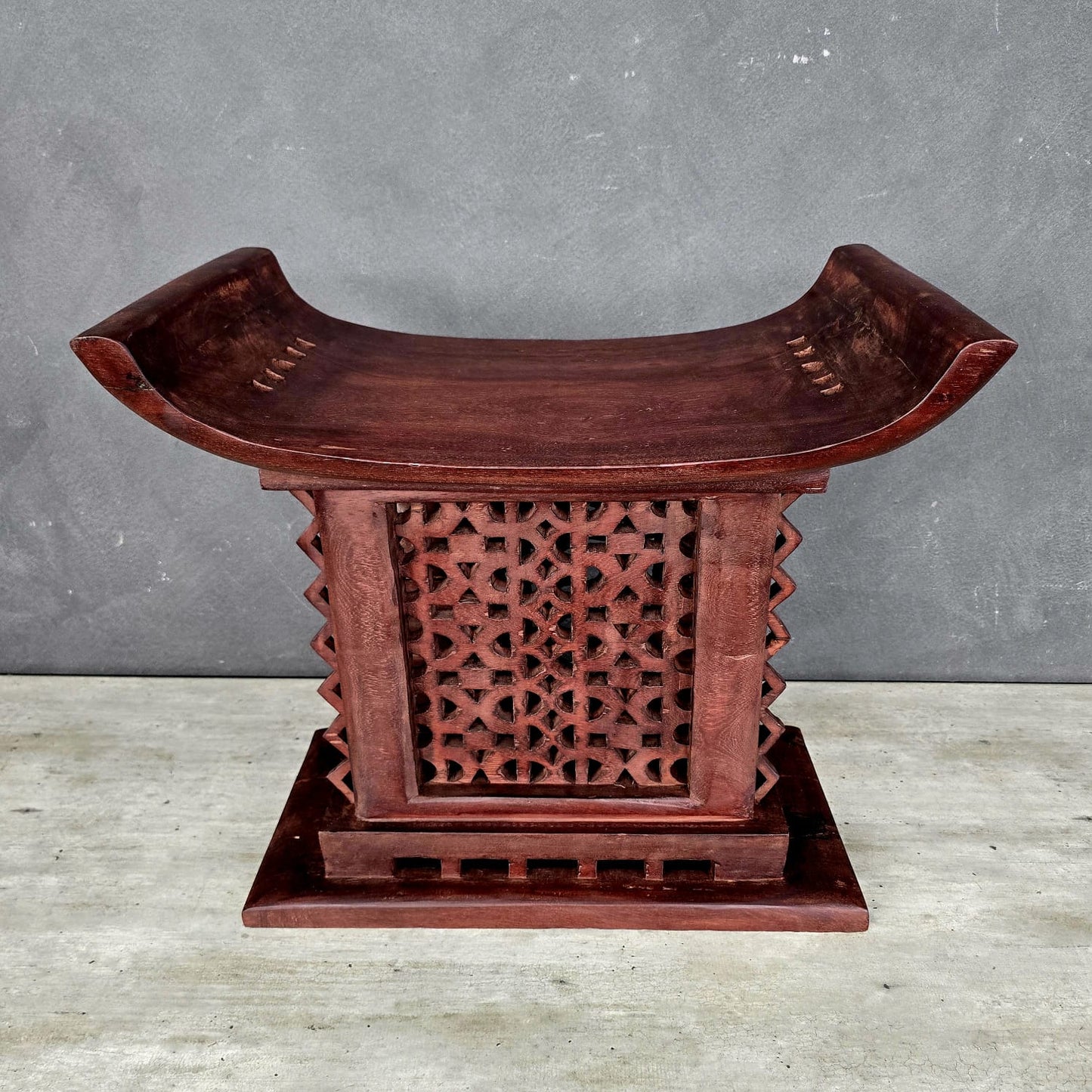 ASANTI STOOL (GHANA) XL 75L 38W 60H