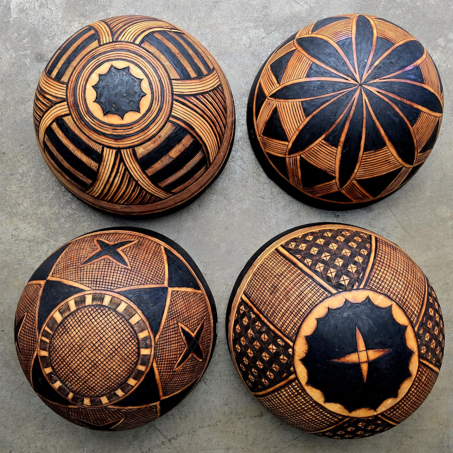 FULANI CALABASH (NIGER) ENGRAVED BURNT