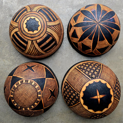 FULANI CALABASH (NIGER) ENGRAVED BURNT