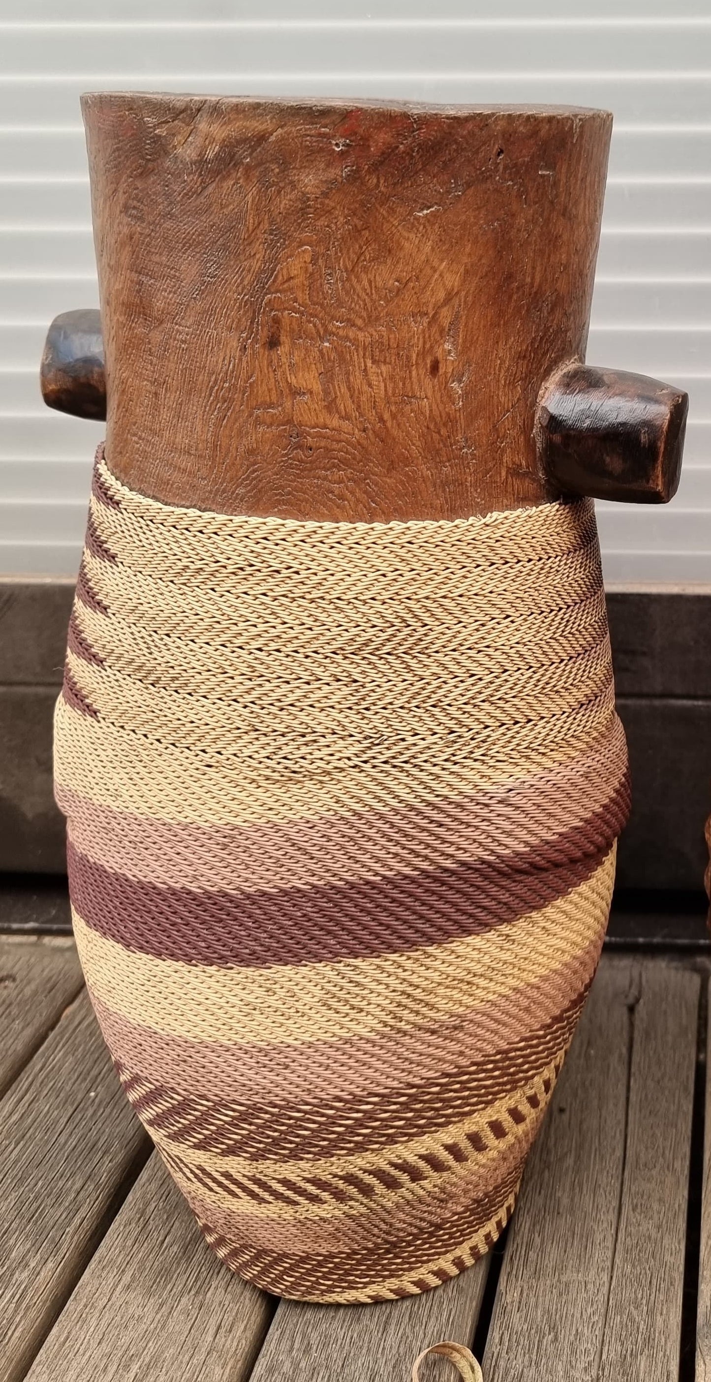 ZULU ITHUNGA JUG (SOUTH AFRICA) 34H