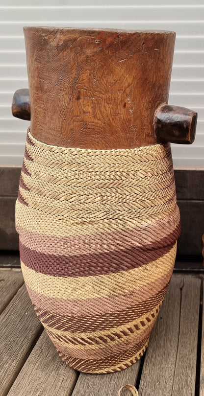 ZULU ITHUNGA JUG (SOUTH AFRICA) 34H