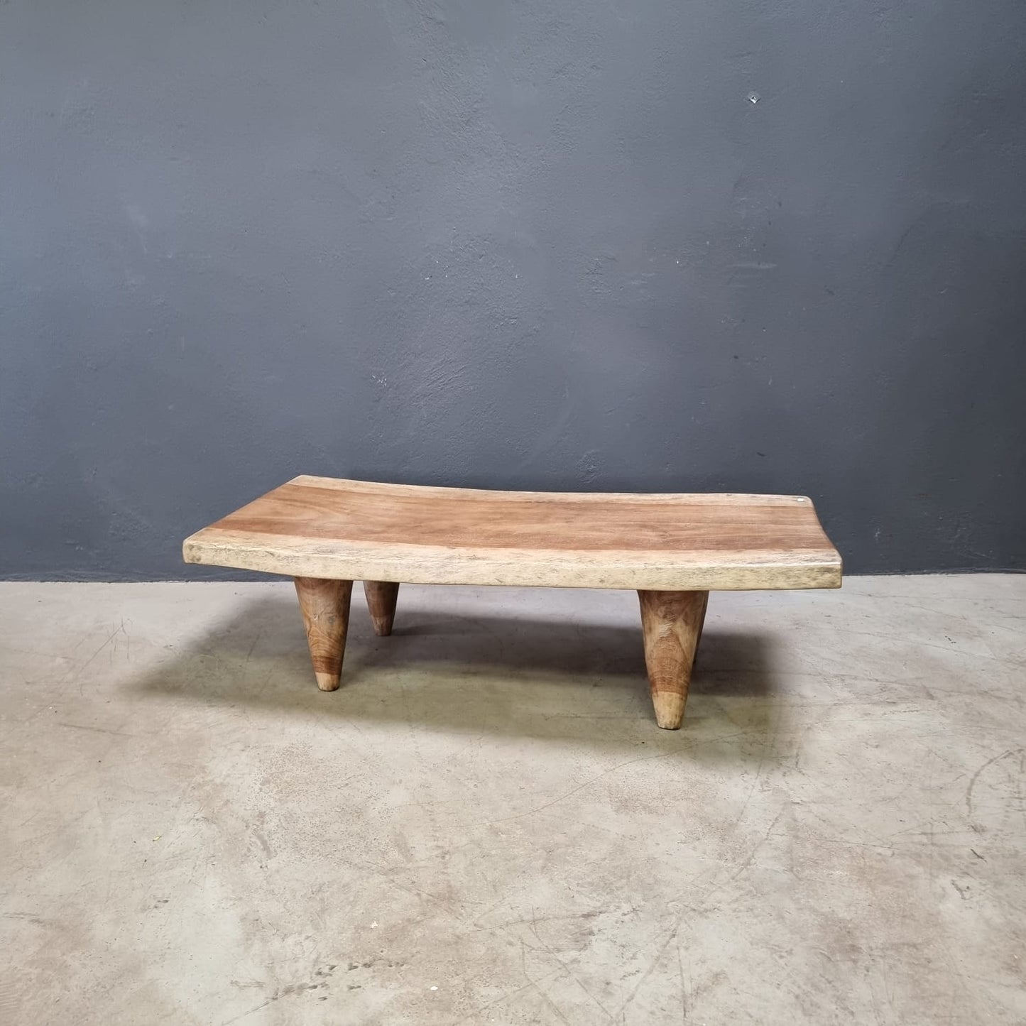 SENUFO TABLE (IVORY COAST) MED 110L 50W 35H NAT