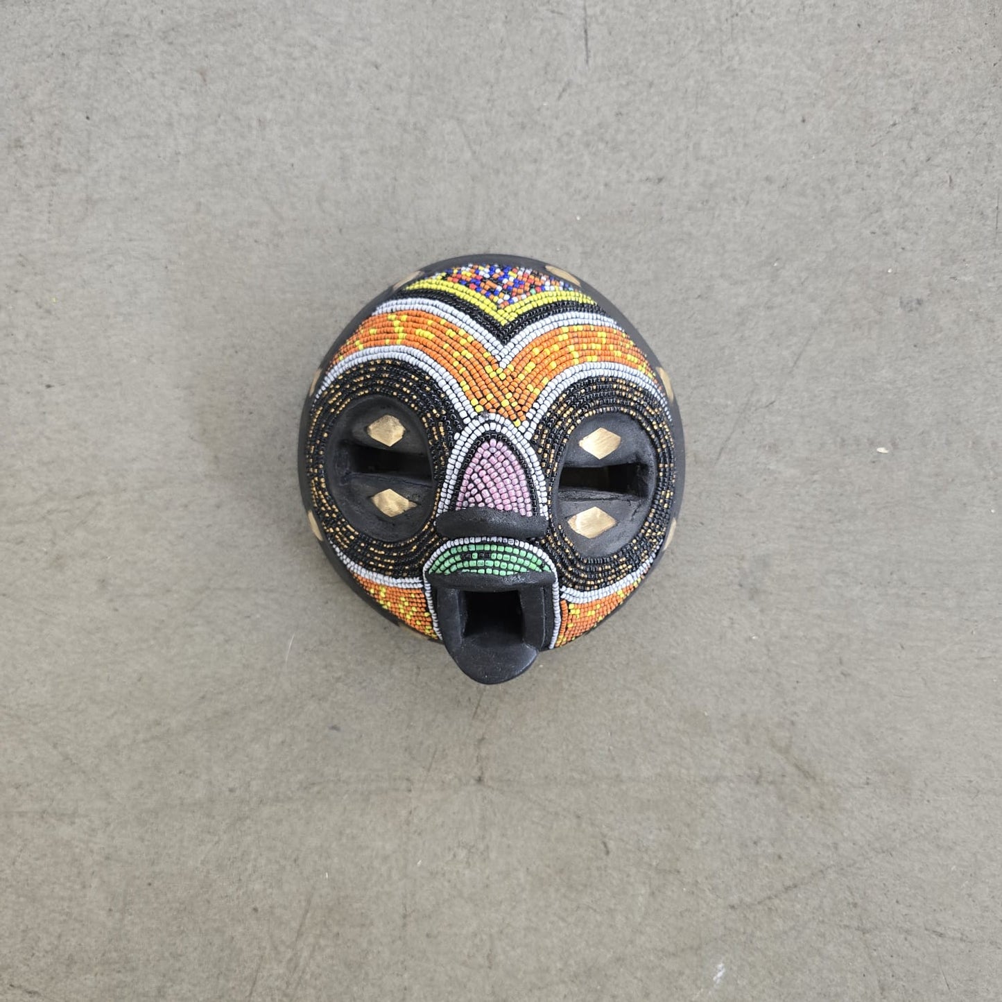 PASSPORT MASK (GHANA) BEADED 15H