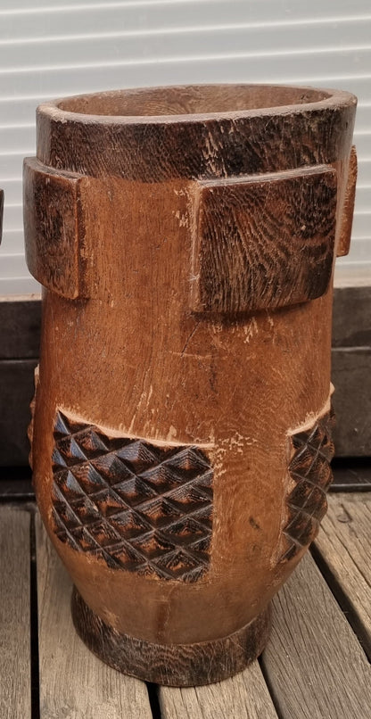 ZULU ITHUNGA JUG (SOUTH AFRICA) 35H