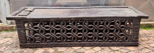 BAMILEKE BED/TABLE (CAMEROON) 180L 60W 44H DARK