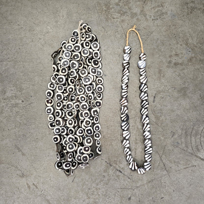 BONE BEAD (KENYA) 10CENT BATIK