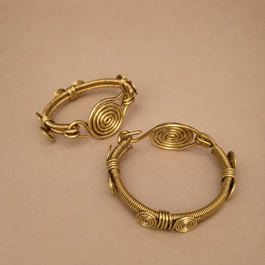 BANGLE WOVEN WIRE (KENYA) BRS CLASP