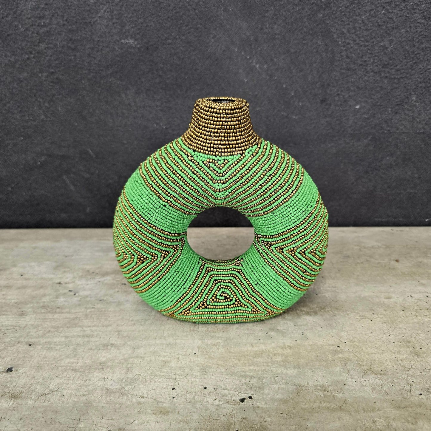 DONUT VASE (SOUTH AFRICA) BEADED SML BOXED