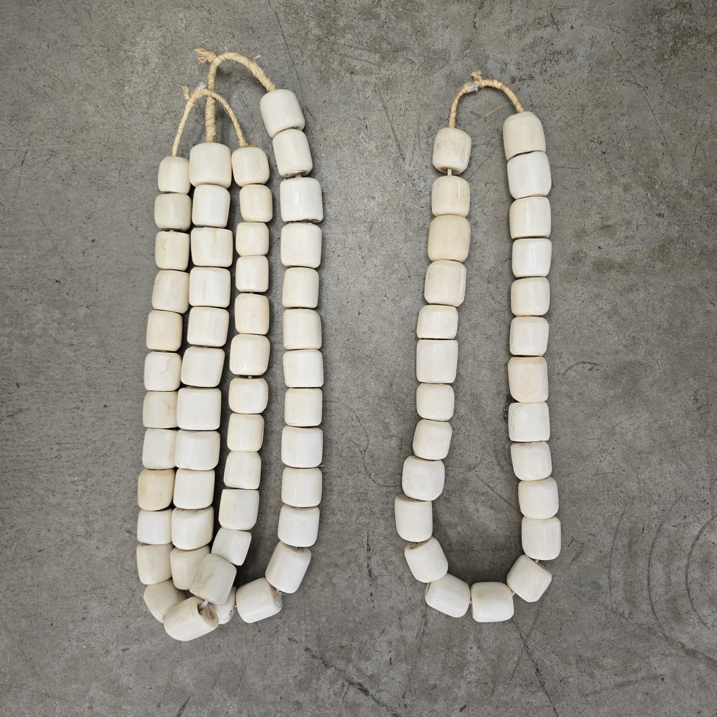 BONE BEAD (KENYA) LRG WHT