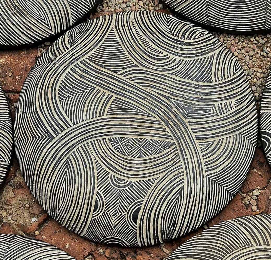 DECORATIVE SHIELD (CAMEROON) 55D DESIGN SP