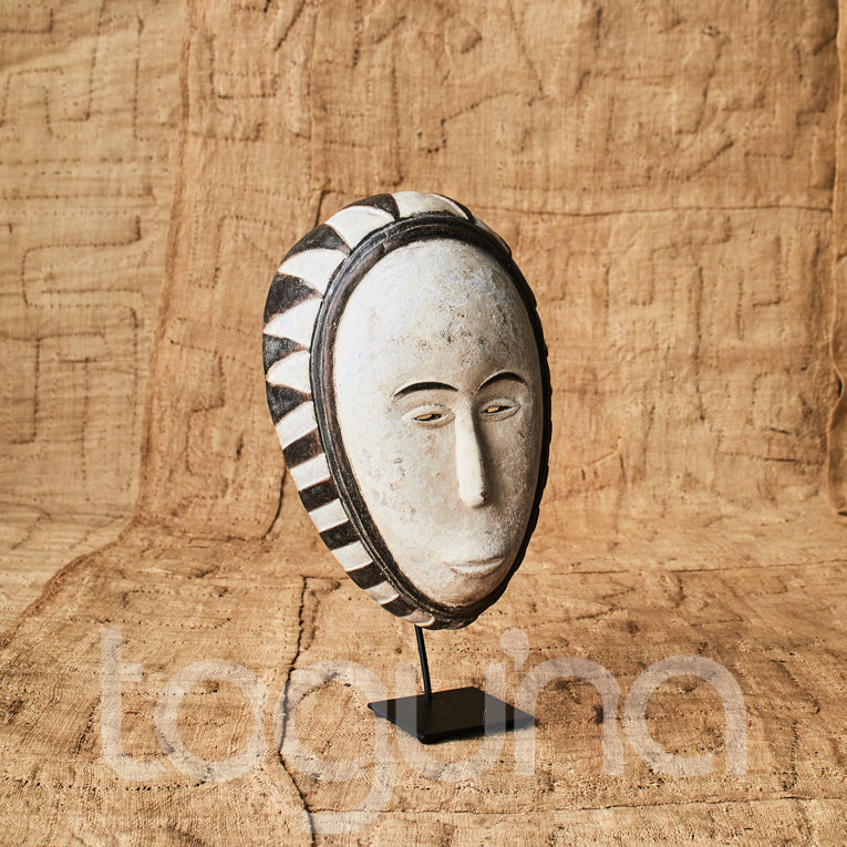 AFRICAN TRIBAL MASK