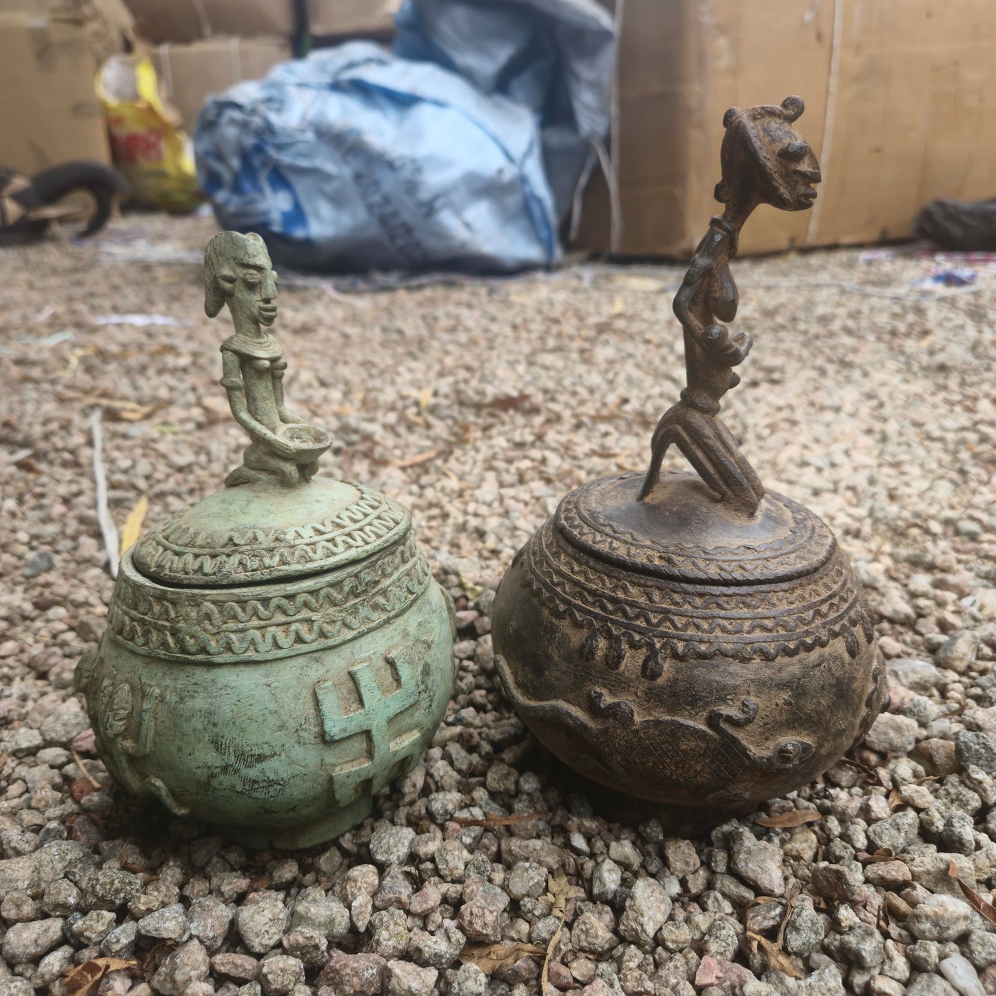 DOGON CEREMONIAL CONTAINER (MALI) SP