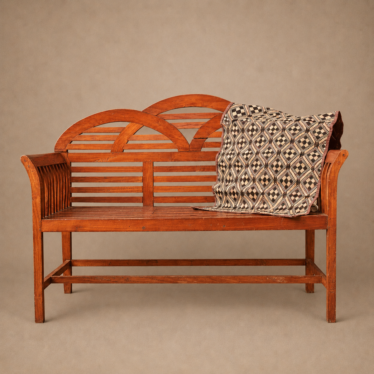BALINESE BENCH (INDONESIA) 116L 54W 90H