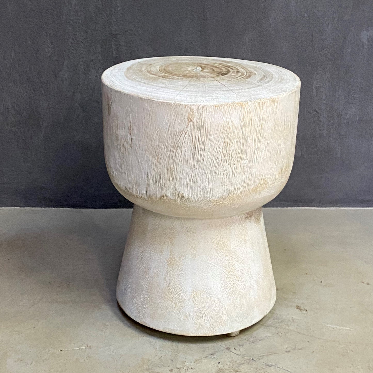 BALINESE SIDE-TABLE (INDONESIA) MUSHROOM 38L 38W 46H WHTW