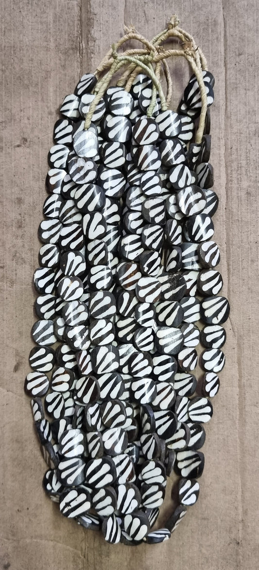BONE BEAD (KENYA) 10CENT BATIK