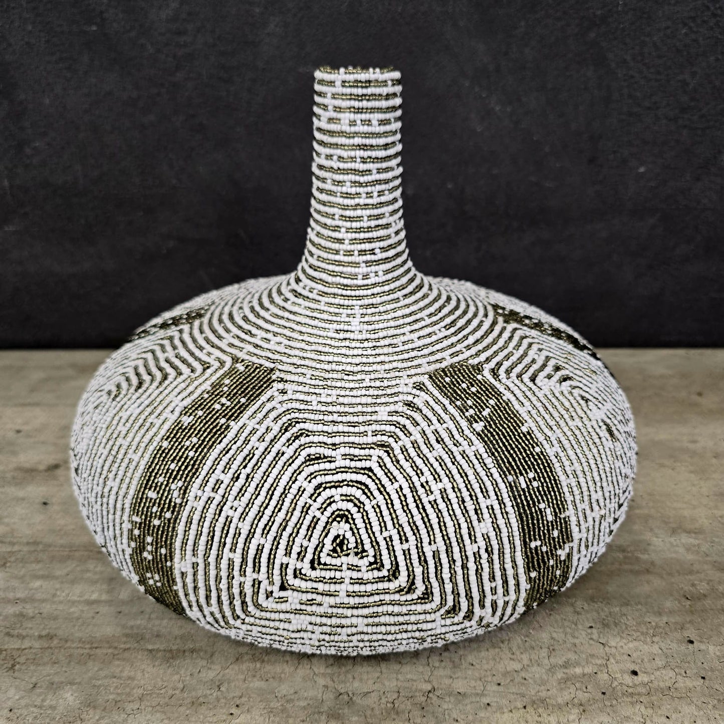 RIO VASE (SOUTH AFRICA) BEADED LRG BOXED