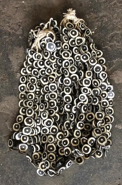 BONE BEAD (KENYA) 10CENT BATIK