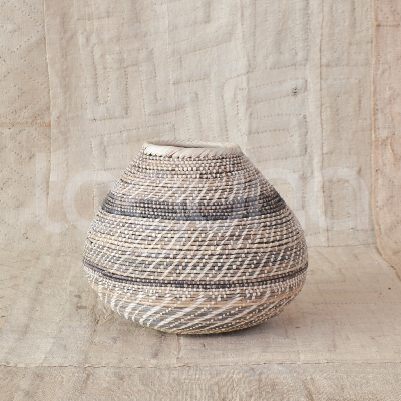 TONGA BASKET DBL WEAVE (ZAMBIA) CONTAINER 30/35D 25H