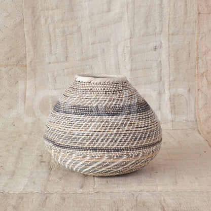 TONGA BASKET DBL WEAVE (ZAMBIA) CONTAINER 30/35D 25H