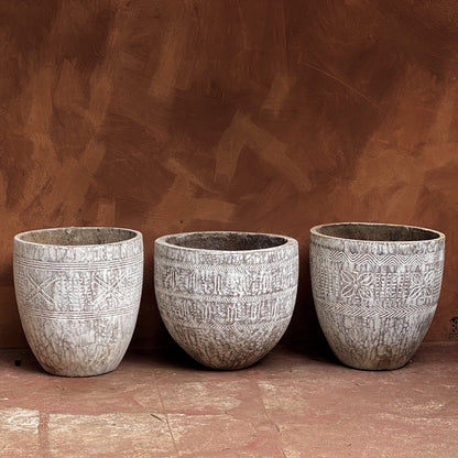 ENGRAVED VESSEL (INDONESIA) COCONUT 50L 50W 60H WHTW