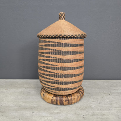 TUTSI CONTAINER BASKET & LID (RWANDA) 40H