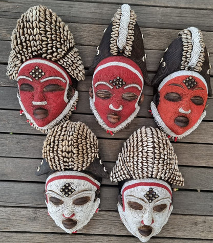 PUNU MASK (CAMEROON/GABON) 40H BEADED
