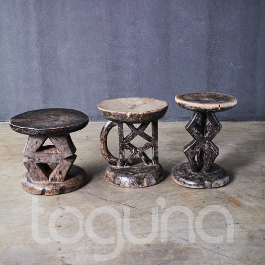TONGA STOOL (ZIMBABWE) 24W 27H