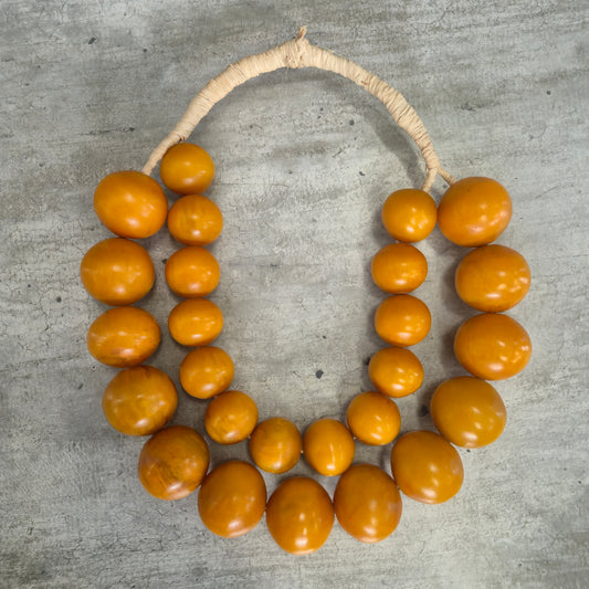AFRICAN AMBER BEAD (KENYA) XL/L +STAND
