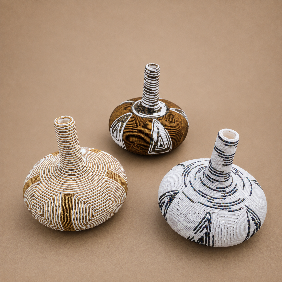 ARG VASE (SOUTH AFRICA) BEADED MED BOXED