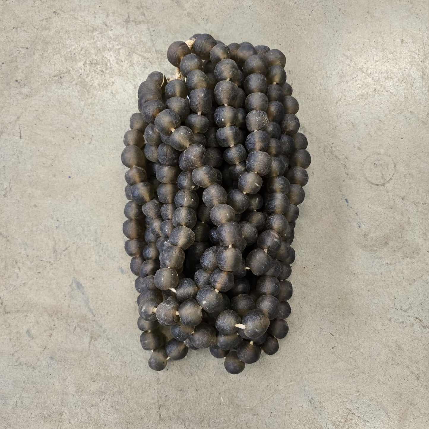 RECYCLED GLASS BEAD (GHANA) LRG COLA