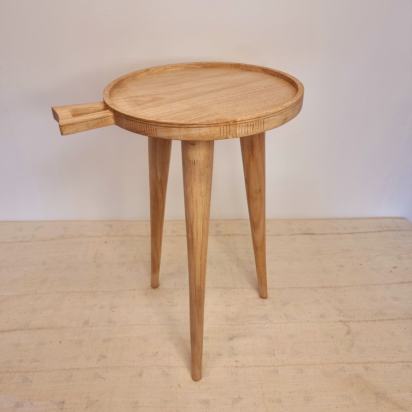 COFFEE SIDE-TABLE (SOUTH AFRICA) SML 35D 60H DARK