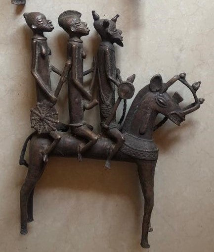 SAO HORSE & 3 RIDERS (CAMEROON) 44H