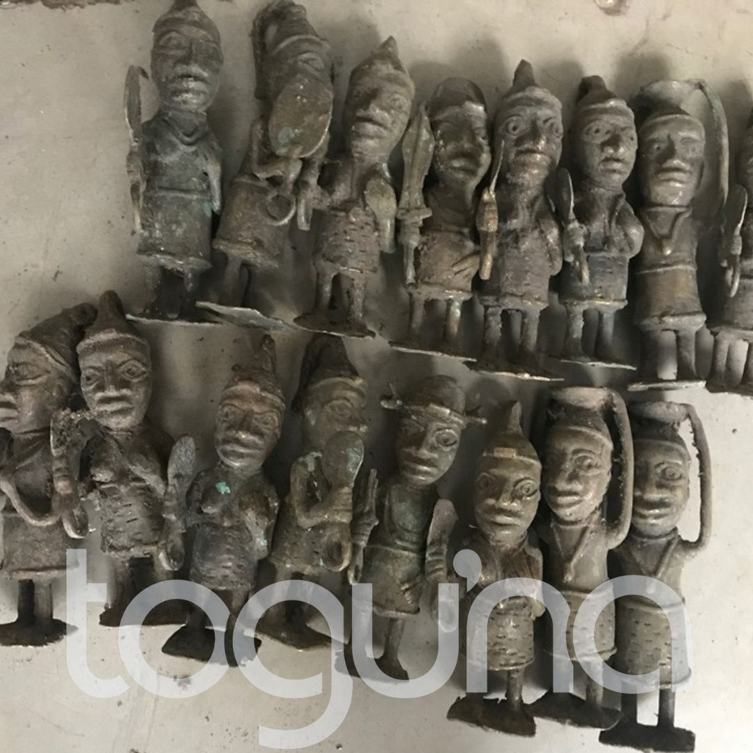BENIN FIGURE (NIGERIA) 20H