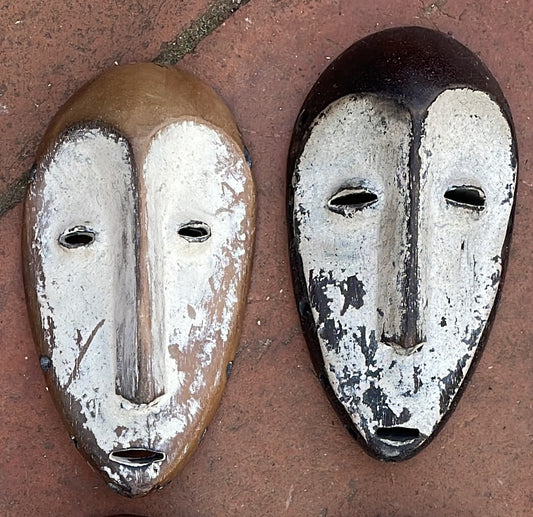 LEGA PASSPORT MASK (REPUBLIC OF CONGO)