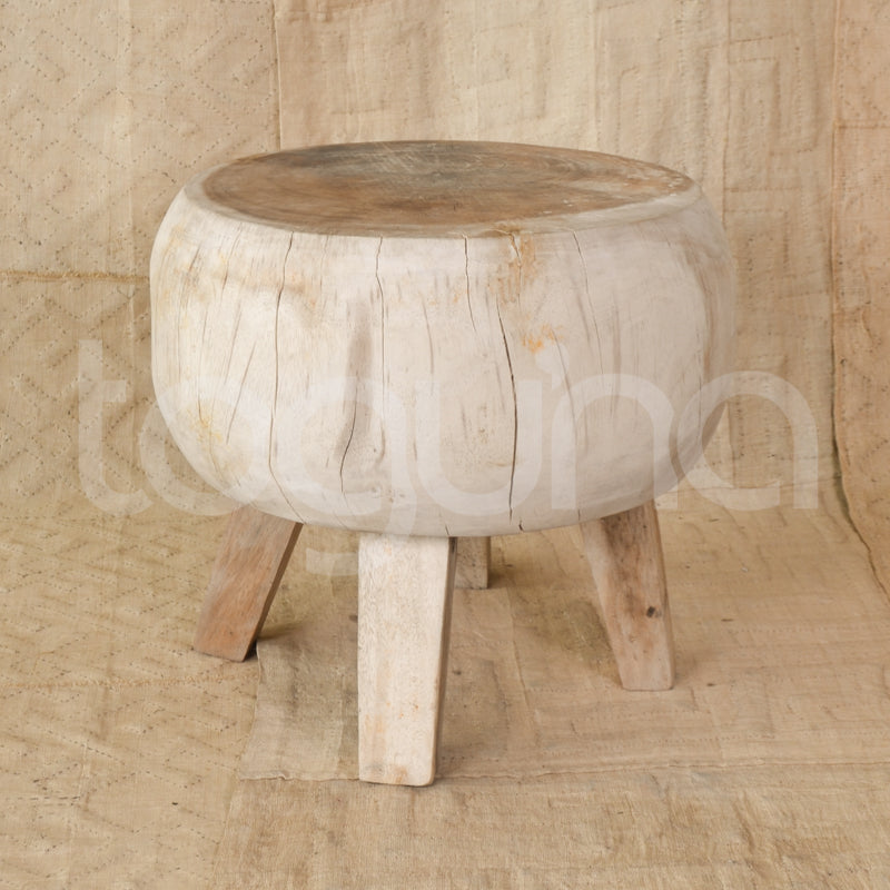 BALINESE SIDE-TABLE (INDONESIA) DONUT 48L 48W 50H NAT
