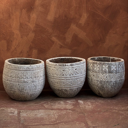 ENGRAVED VESSEL (INDONESIA) COCONUT 50L 50W 60H WHTW