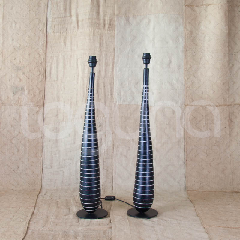 ENGRAVED CALABASH LAMP PAIR R