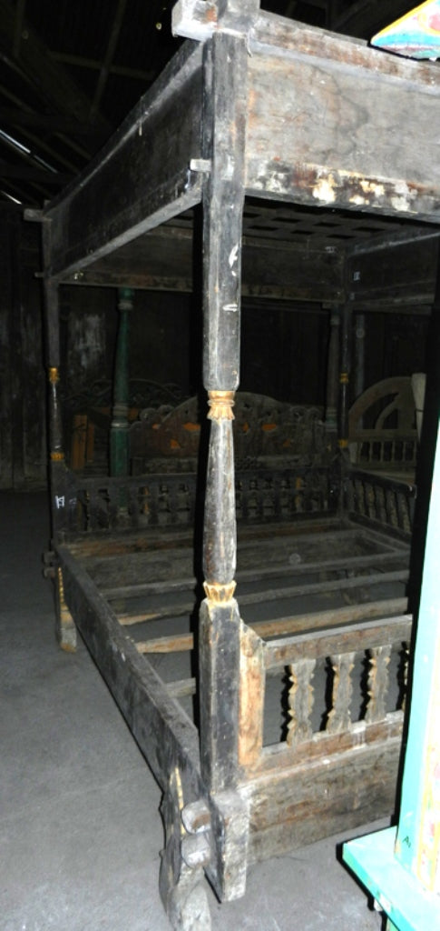 ANTIQUE 4 POSTER BED (INDONESIA) 230L 185W 200H BLUE/WHITE