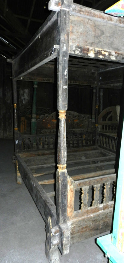 ANTIQUE 4 POSTER BED (INDONESIA) 230L 185W 200H BLUE/WHITE