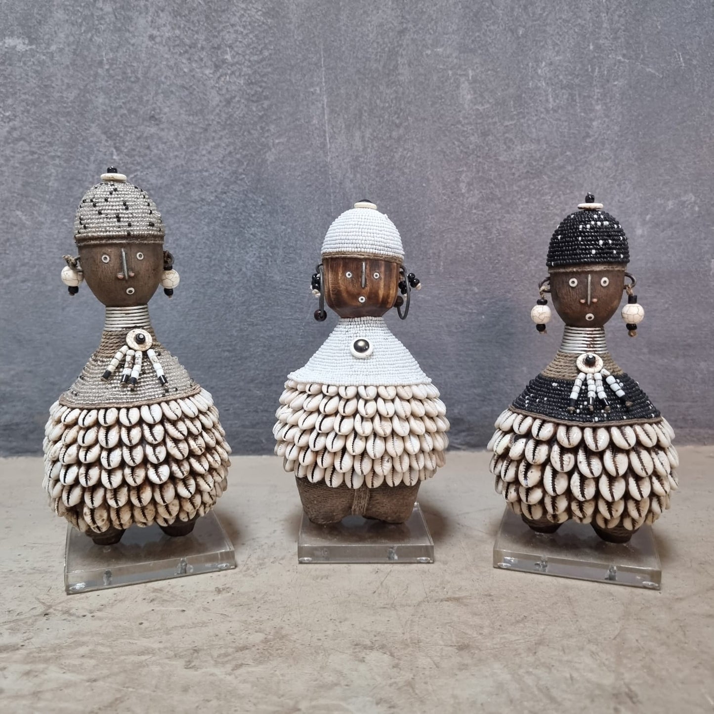 NAMJI DOLL (CAMEROON) LUX 18-24H