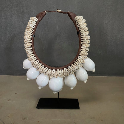 EGG SHELL COLLAR (INDONESIA) SML 28W 36H