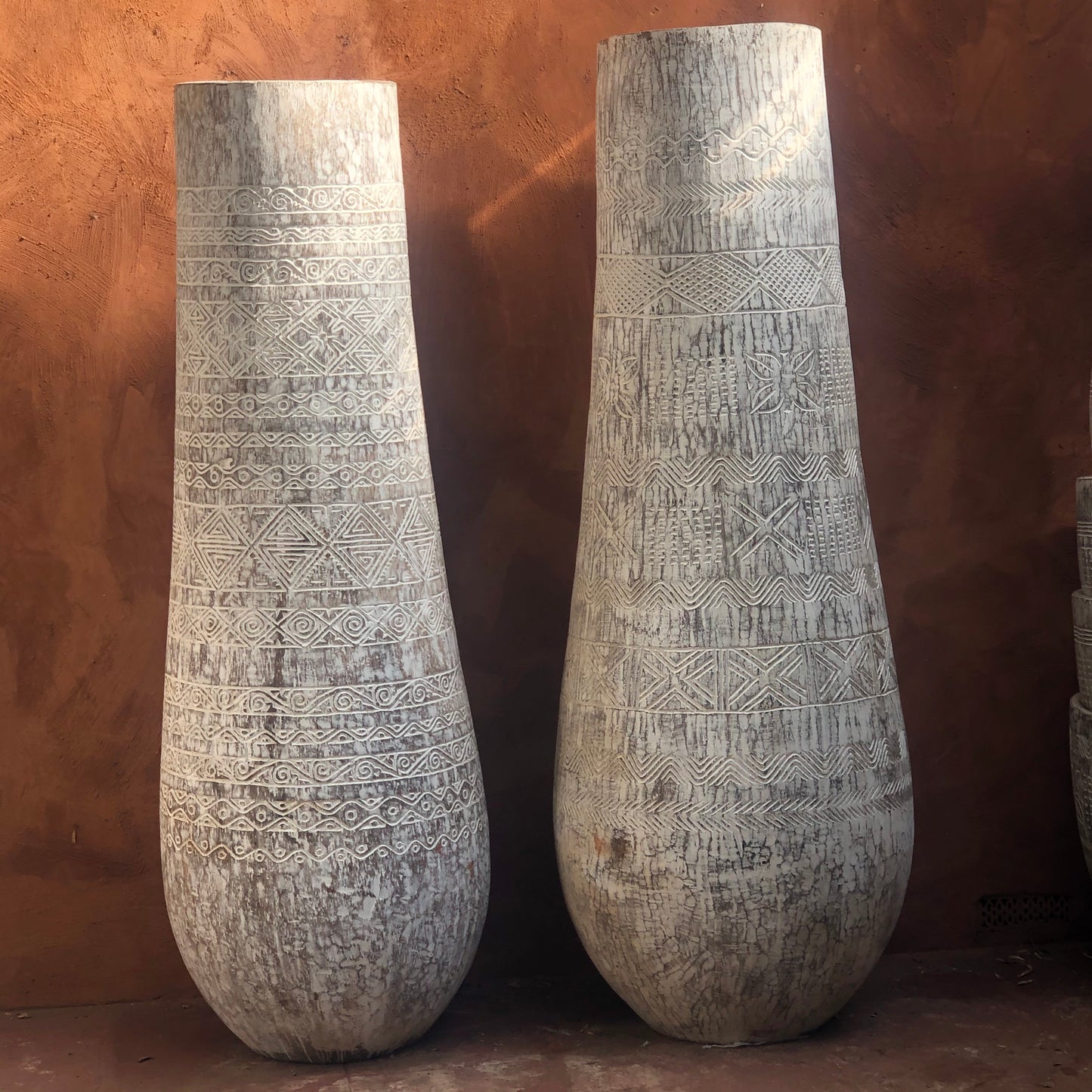ENGRAVED VESSEL (INDONESIA) COCONUT 50L 50W 60H WHTW
